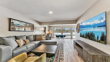 Smart TV, fireplace, offices