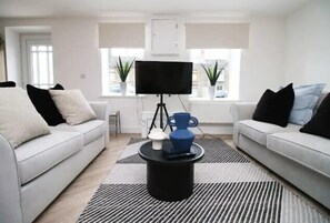 Téléviseur, bureau