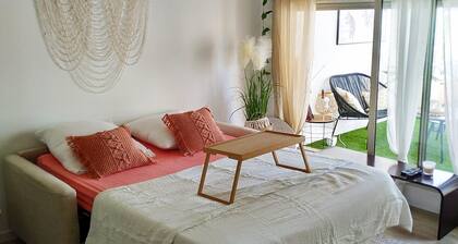 Magnifique studio, en résidence avec terrasse et place de parking