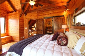 3 bedrooms, desk, Internet, bed sheets - High Springs Retreat Bryson City (Bryson City)