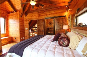 3 slaapkamers, een bureau, gratis wifi, beddengoed