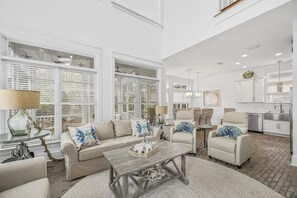 TV - Holiday Availability! 2 Community Pools! Private Boardwalk to Beach! 4 Bikes! (Santa Rosa Beach)