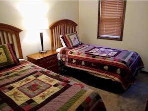 2 chambres, accès au Wi-Fi (inclus), literie fournie