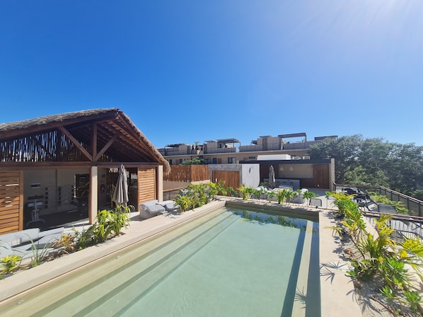 Outdoor pool, pool loungers