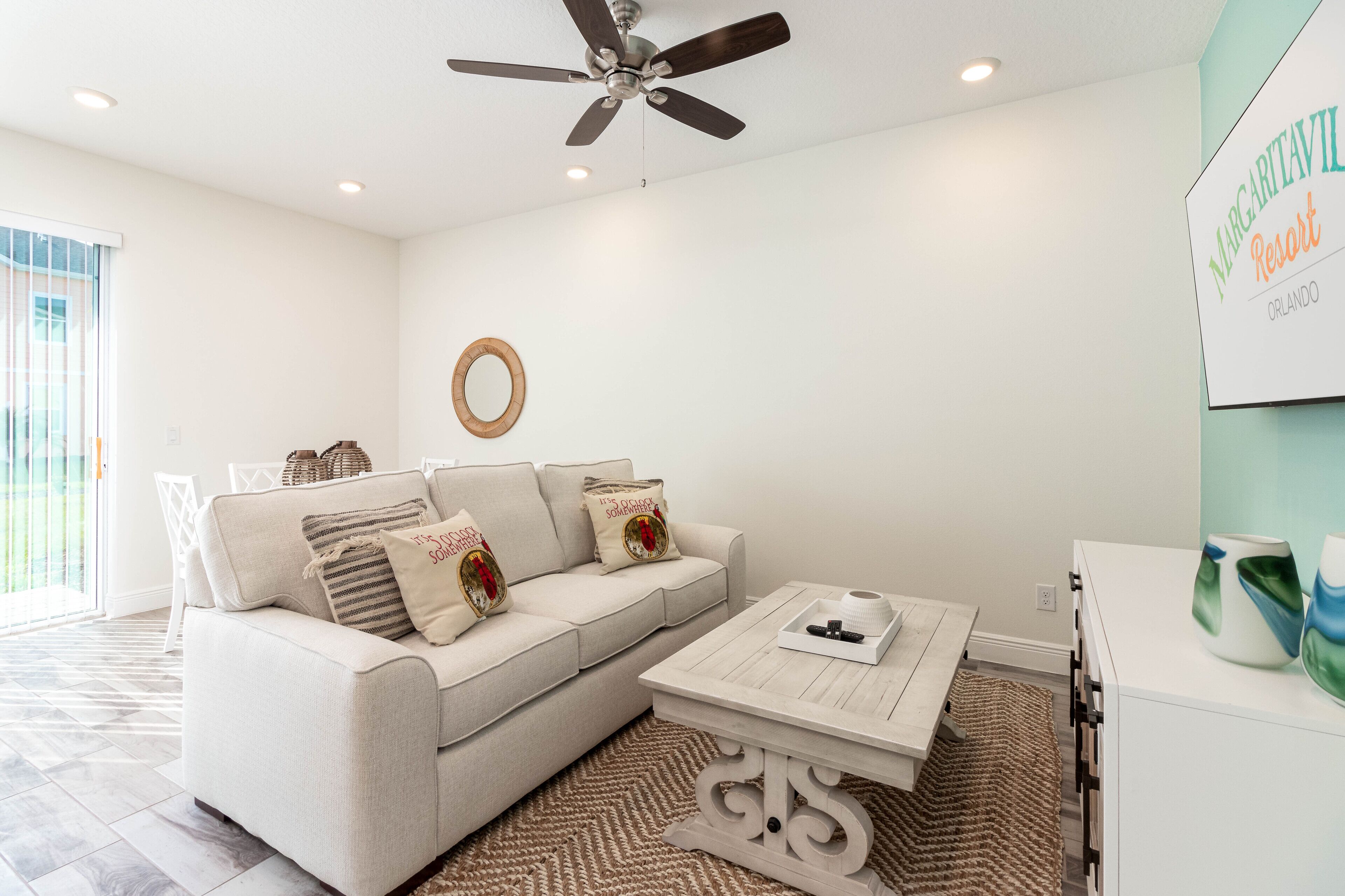 Fladskærms-tv, musikbibliotek