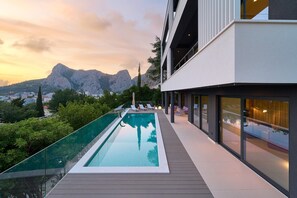 Pool - Seaview villa Flora - Heated pool and Spa (Omis - Split Region)