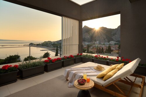 Seaview villa Flora - Heated pool and Spa