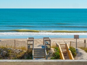 On the beach - Splash Into Me #129 - Oceanfront, Hot Tub, Private Beach Access, Sleeps 18! (North Topsail Beach)