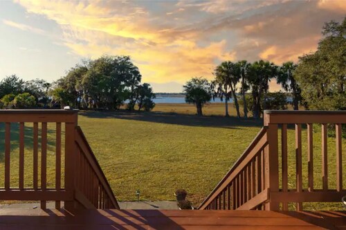 Waterfront View 6 Bedroom Home