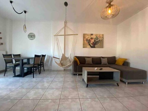 Well Designed 2 Bdr Apartment