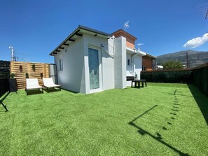 Exterior - Rooftop Apartment With Garden in Ioannina (Ioannina)
