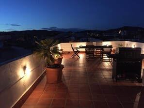 Outdoor dining - Apt Margarita In downtown Vilanova i la Geltru (Vilanova y la Geltrú)