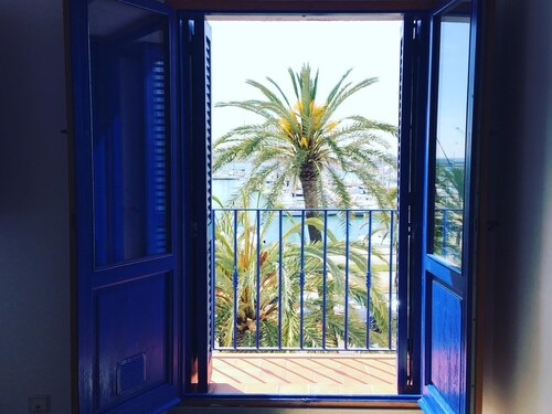 Vilanovaapartments. Beautiful spot on the Spanish Coast!