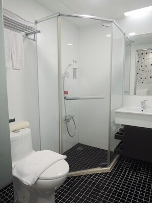 Bathroom - Check inn Express Taipei Yongkang (Taipei)
