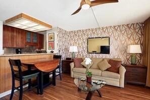 Living area - Sugar Beach Resort, #129 1 Bedroom Condo by RedAwning (Kihei)