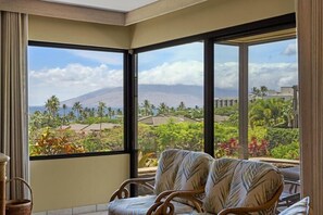 Condo, 1 Bedroom | Interior