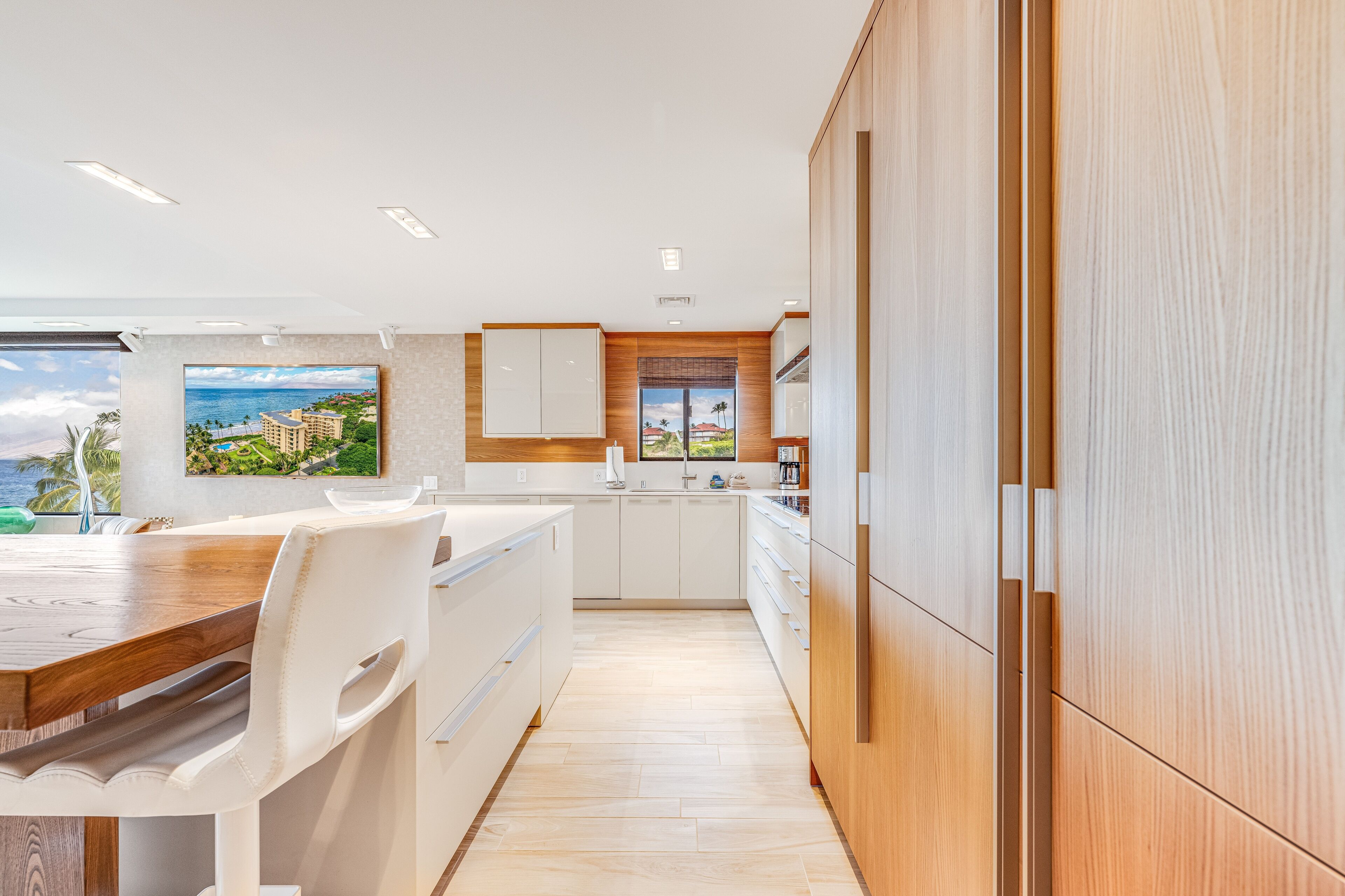 Condo, 2 Bedrooms | Private kitchen