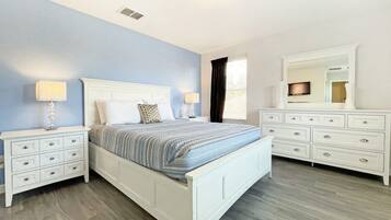 House, 6 Bedrooms | 6 bedrooms, individually decorated, individually furnished, free WiFi