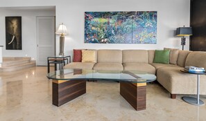 Condo, 1 Bedroom | Living area