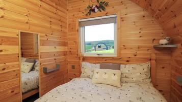 Cottage | 1 bedroom, individually decorated, individually furnished, free WiFi