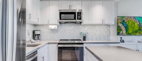 Condo, 1 Bedroom | Private kitchen | Coffee/tea maker, fridge, oven, toaster