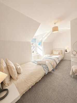 2 habitaciones, tabla de planchar con plancha y wifi gratis 