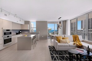 TV, offices - Wrap Around Balcony|Insane Amenities|Amazing Pools (Hollywood)
