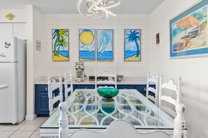 Dining - Holidays on the beach are unforgettable! (Destin)