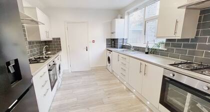 HM Stays - Minet Gardens Suites