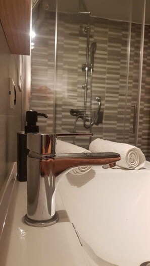 Dusche, Bidet