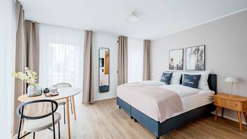 Suite | 1 bedroom, individually decorated, individually furnished
