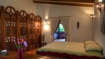 4 chambres, coffres-forts dans les chambres, bureau, Wi-Fi gratuit