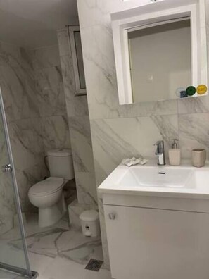 Apartment | Bathroom - Cozy apartment One step from Acropolis (Athens)
