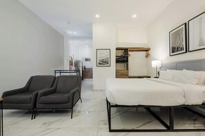 1 bedroom, iron/ironing board, travel cot, WiFi