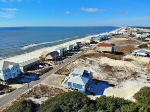 Beach nearby - Fall Dates on Sale! Massive Decking and Stunning Views (Gulf Shores)