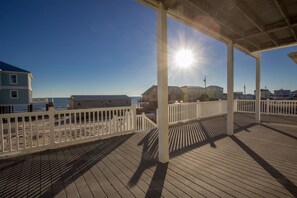 Property grounds - Fall Dates on Sale! Massive Decking and Stunning Views (Gulf Shores)