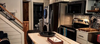 Yuma Foothills, close to riding, biking,hiking. Quiet neighborhood.