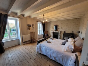 4 bedrooms, WiFi