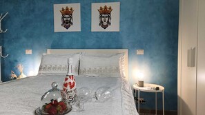 Studio Panoramic | Sängtillbehör av högsta kvalitet, arbetsyta för laptop och sängkläder