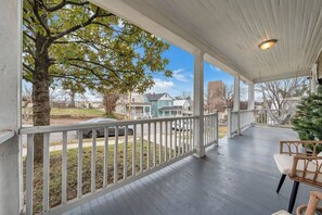 Property grounds - Downtown Roanoke (Roanoke)