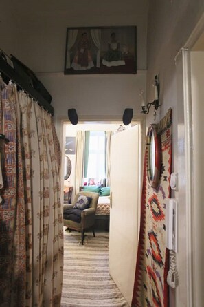 1 Schlafzimmer, Schreibtisch, WLAN, Bettwäsche