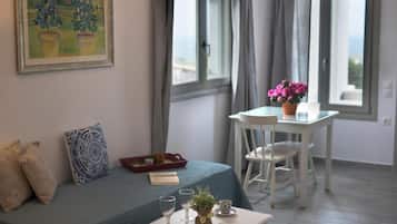 Apartamento, 2 quartos, vista para o mar | Frigobar, individualmente decorados, individualmente mobiliados