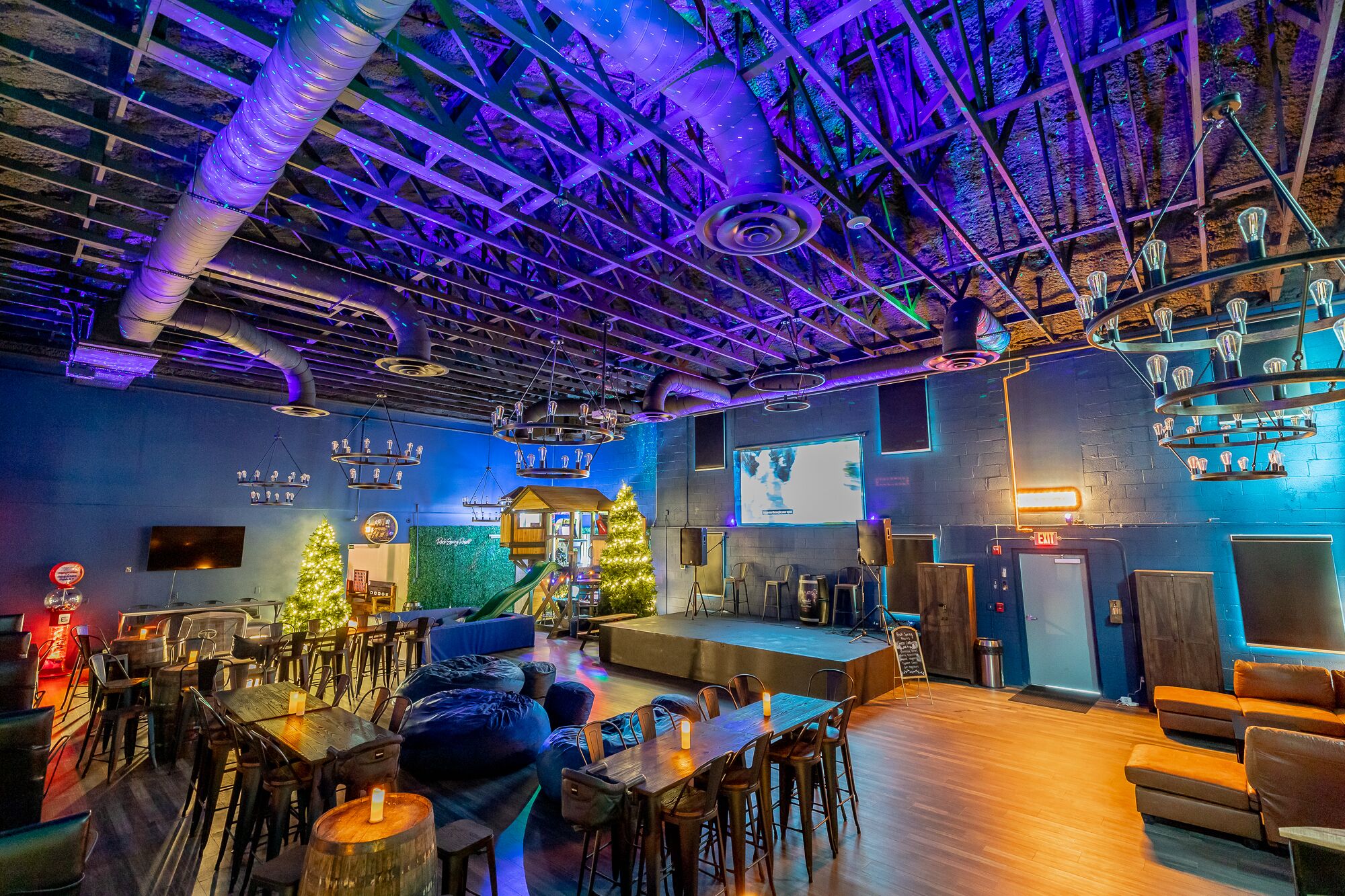 Theatre and Treehouse Arcade at Rock Spring Resort