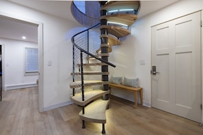 Interior - New Stunning 3BR, 3BA Steps from Gondola with AC! (Aspen)