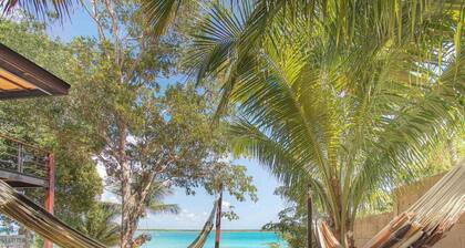 Relaxing Villa with Private Lagoon Access and Scenic Views
