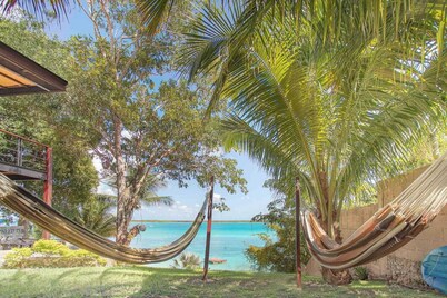 Relaxing Villa with Private Lagoon Access and Scenic Views