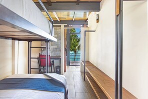 3 soveværelser, skrivebord, gratis Wi-Fi