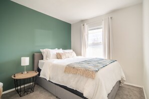 2 habitaciones, cuna de viaje, wifi gratis y ropa de cama 