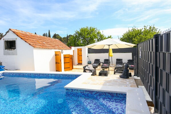 Outdoor pool - Casa Ambi (Trogir)