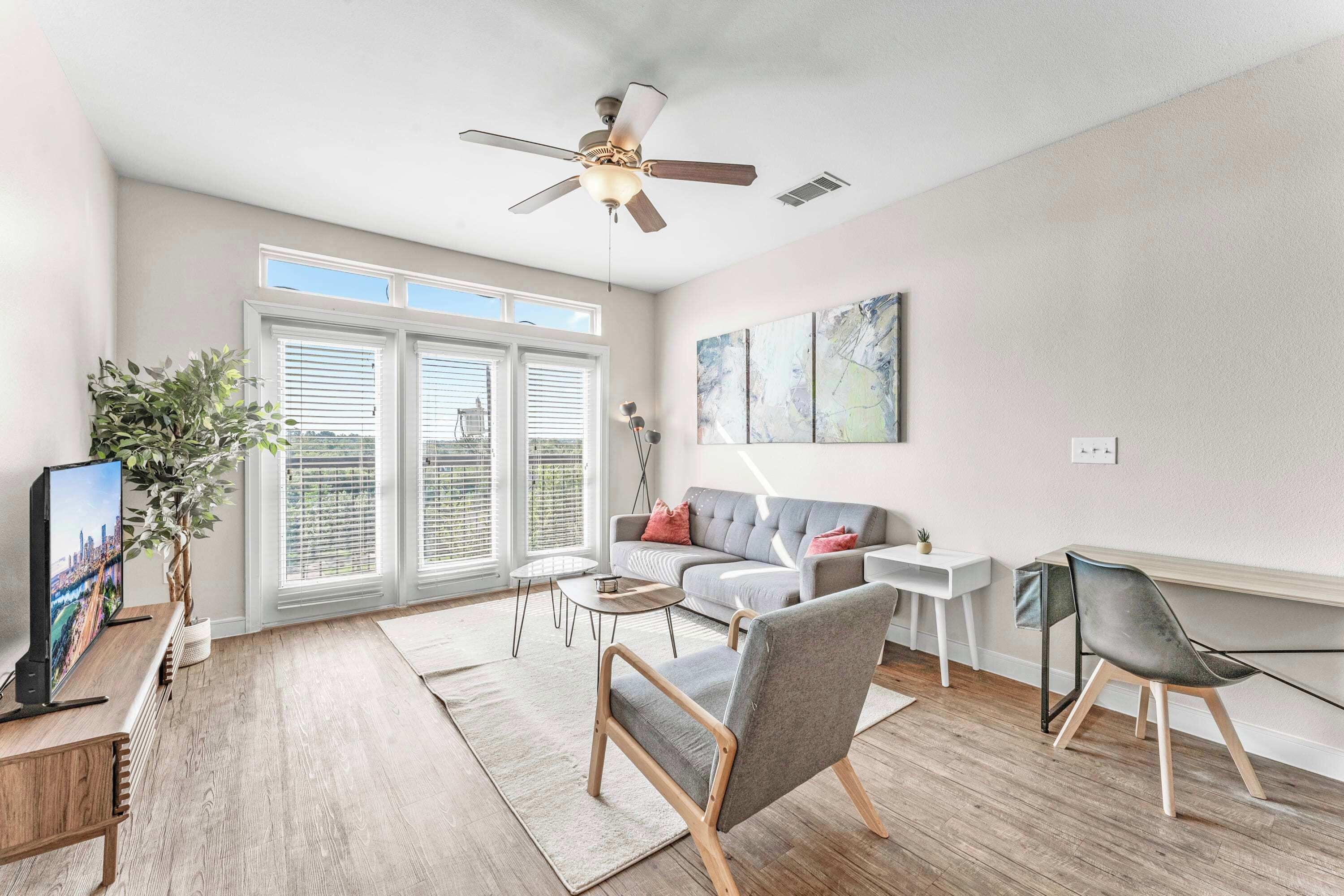 Télévision, espaces bureaux